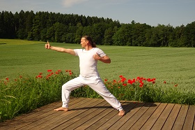 Maenneryoga Kundalini Yoga