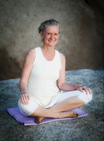 Jana Nirvair Akaal - Yogalehrerin