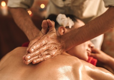 Massage mit Öl Sir Lanka Ayrvurvedakur